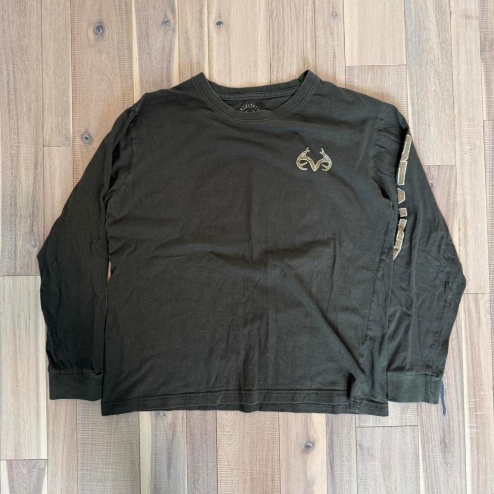Y2k Realtree long sleeve shirt with camo design, Size L